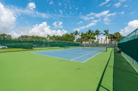 5751 Camino Del Sol Boca Raton FL 33433