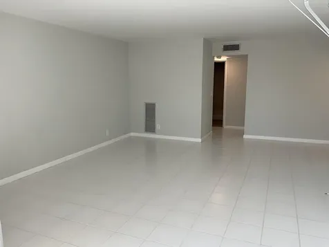 5751 Camino Del Sol Boca Raton FL 33433