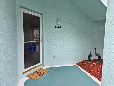 1143 Sw Swan Lake Circle Port Saint Lucie FL 34986