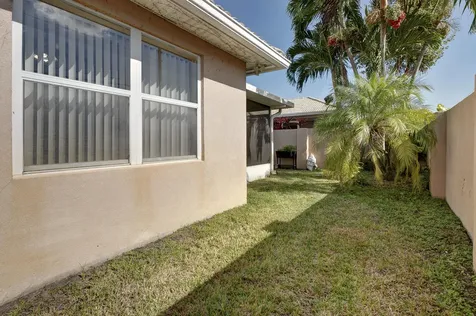5231 Grande Palm Circle Delray Beach FL 33484