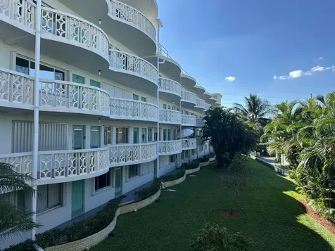 2381 Sunset Avenue Lake Worth FL 33461