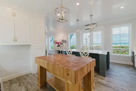 113 N Beach Road Jupiter Island FL 33455