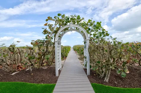 113 N Beach Road Jupiter Island FL 33455