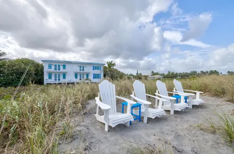 113 N Beach Road Jupiter Island FL 33455