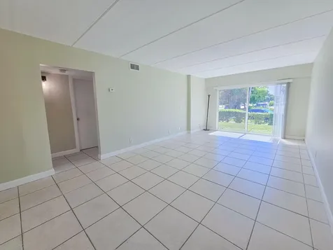 1501 Crescent Circle Lake Park FL 33403