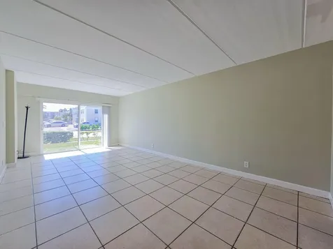 1501 Crescent Circle Lake Park FL 33403