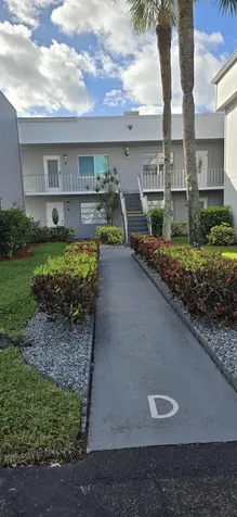 186 Burgundy D Delray Beach FL 33484