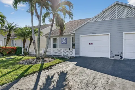 2540 Se Tropical East Circle Port Saint Lucie FL 34952