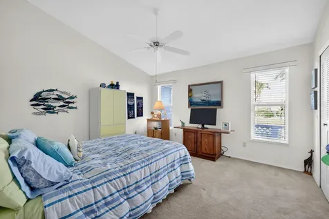 2540 Se Tropical East Circle Port Saint Lucie FL 34952