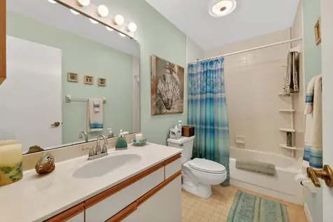 2540 Se Tropical East Circle Port Saint Lucie FL 34952