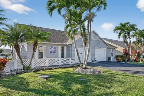 2540 Se Tropical East Circle Port Saint Lucie FL 34952