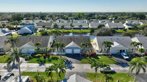 2540 Se Tropical East Circle Port Saint Lucie FL 34952