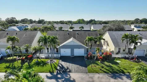 2540 Se Tropical East Circle Port Saint Lucie FL 34952