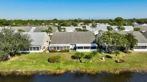 2540 Se Tropical East Circle Port Saint Lucie FL 34952