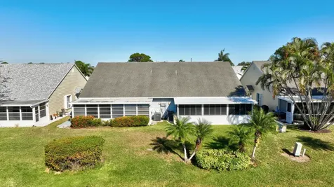 2540 Se Tropical East Circle Port Saint Lucie FL 34952
