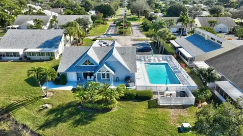2540 Se Tropical East Circle Port Saint Lucie FL 34952