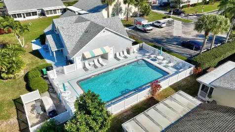 2540 Se Tropical East Circle Port Saint Lucie FL 34952