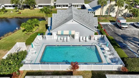 2540 Se Tropical East Circle Port Saint Lucie FL 34952