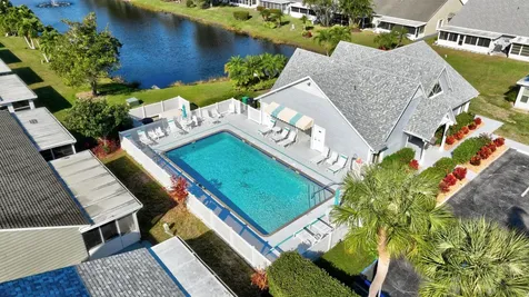 2540 Se Tropical East Circle Port Saint Lucie FL 34952