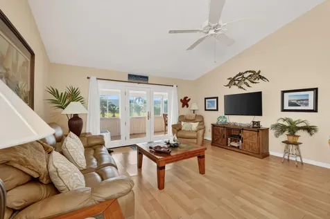 2540 Se Tropical East Circle Port Saint Lucie FL 34952