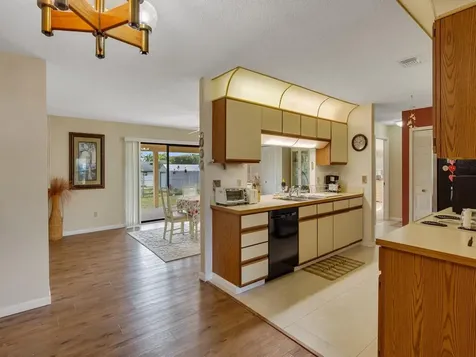 2543 SE Price Court Port Saint Lucie FL 34953