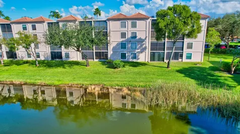 6121 Pointe Regal Circle Delray Beach FL 33484