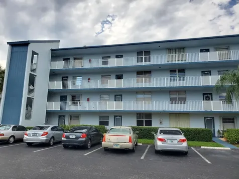 7688 Nw 18th Street Margate FL 33063