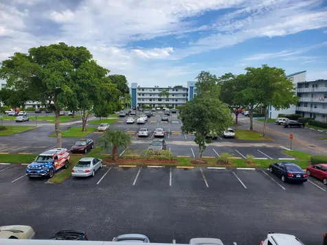 7688 Nw 18th Street Margate FL 33063