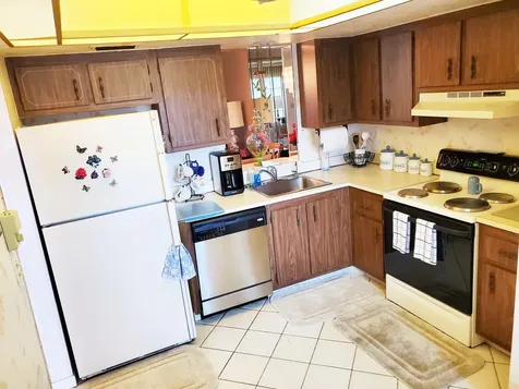 7688 Nw 18th Street Margate FL 33063