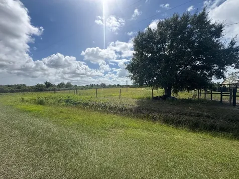 16426 NW 262nd Street Okeechobee FL 34972