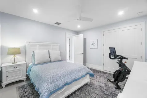 917 Sw 36th Court Boynton Beach FL 33435