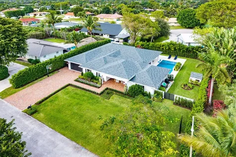 917 Sw 36th Court Boynton Beach FL 33435