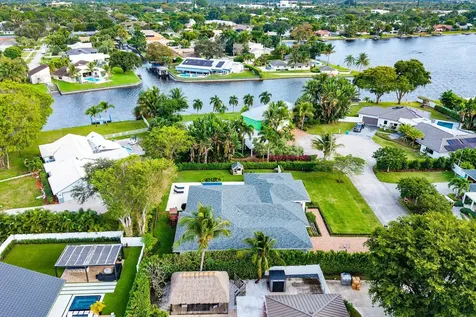 917 Sw 36th Court Boynton Beach FL 33435