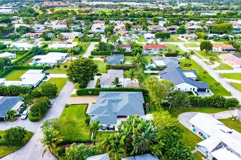 917 Sw 36th Court Boynton Beach FL 33435