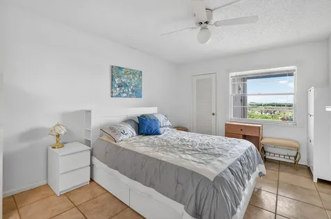 4008 Hythe A Boca Raton FL 33434