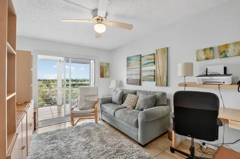 4008 Hythe A Boca Raton FL 33434