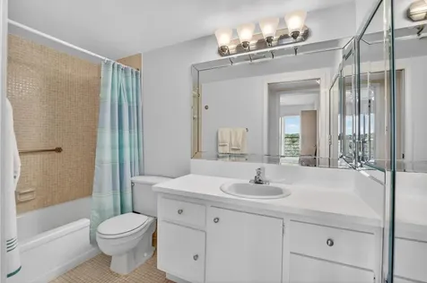 4008 Hythe A Boca Raton FL 33434