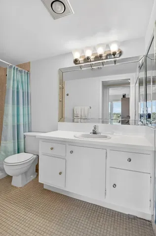 4008 Hythe A Boca Raton FL 33434