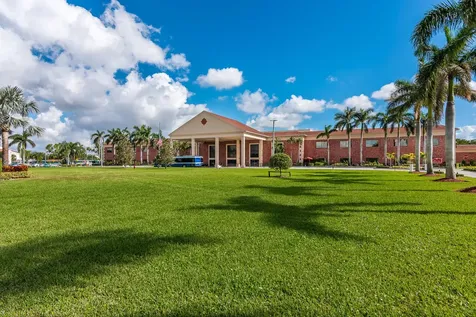4008 Hythe A Boca Raton FL 33434