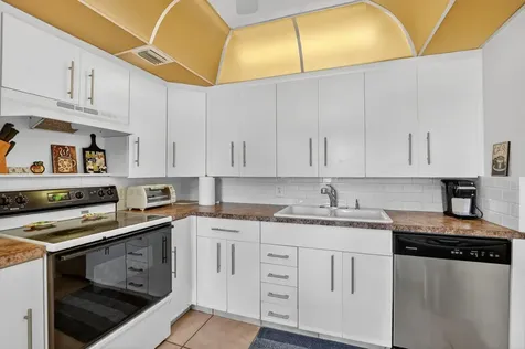 4008 Hythe A Boca Raton FL 33434