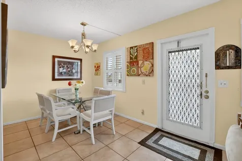 4008 Hythe A Boca Raton FL 33434