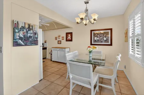 4008 Hythe A Boca Raton FL 33434