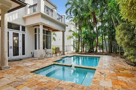 33 Se Olive Way Boca Raton FL 33432