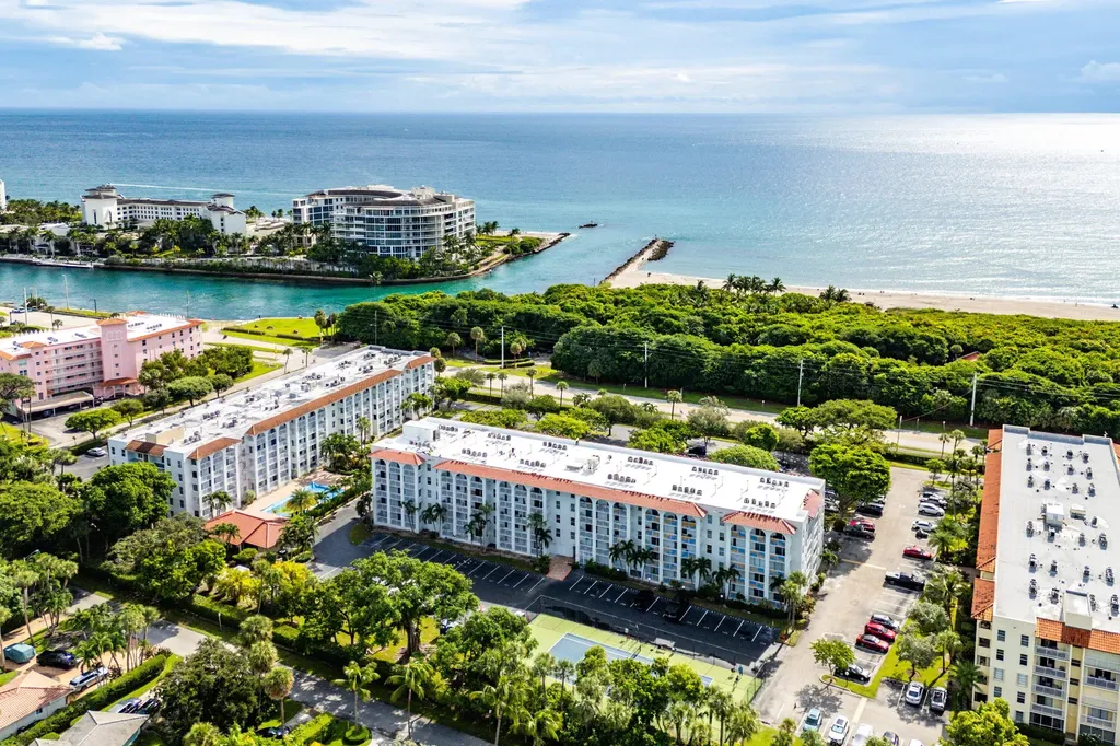 1111 S Ocean Boulevard Boca Raton FL 33432