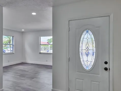 1549 W 19th Street Riviera Beach FL 33404