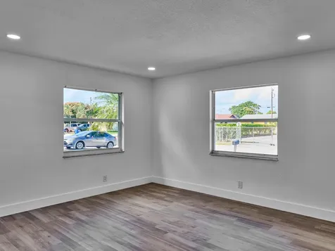 1549 W 19th Street Riviera Beach FL 33404