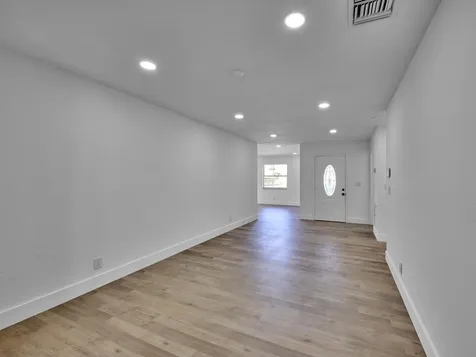 1549 W 19th Street Riviera Beach FL 33404