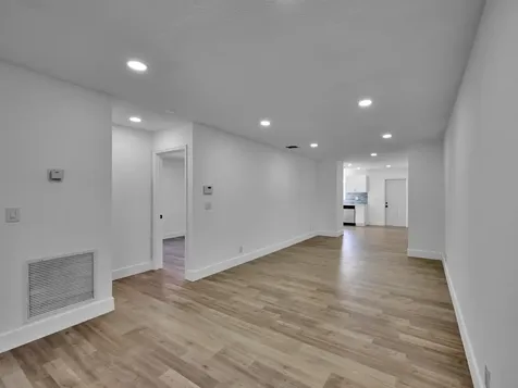 1549 W 19th Street Riviera Beach FL 33404
