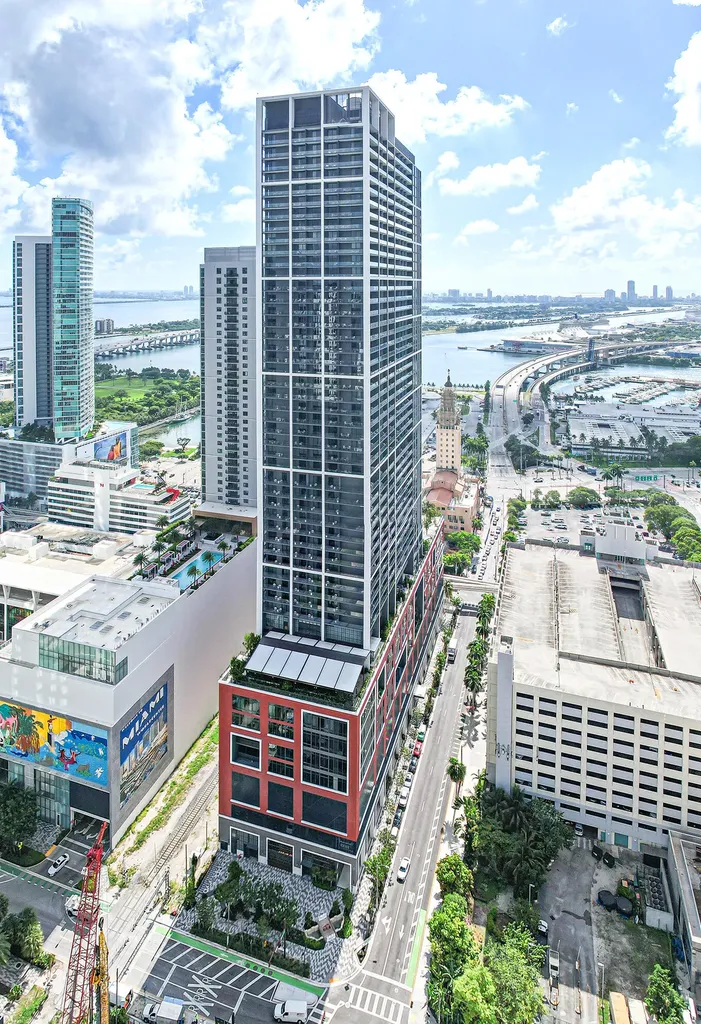 601 Ne 1st Avenue Miami FL 33132