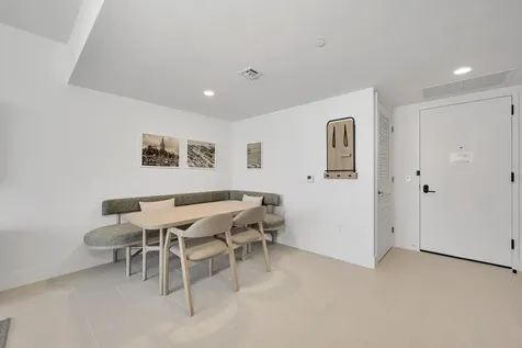 601 Ne 1st Avenue Miami FL 33132